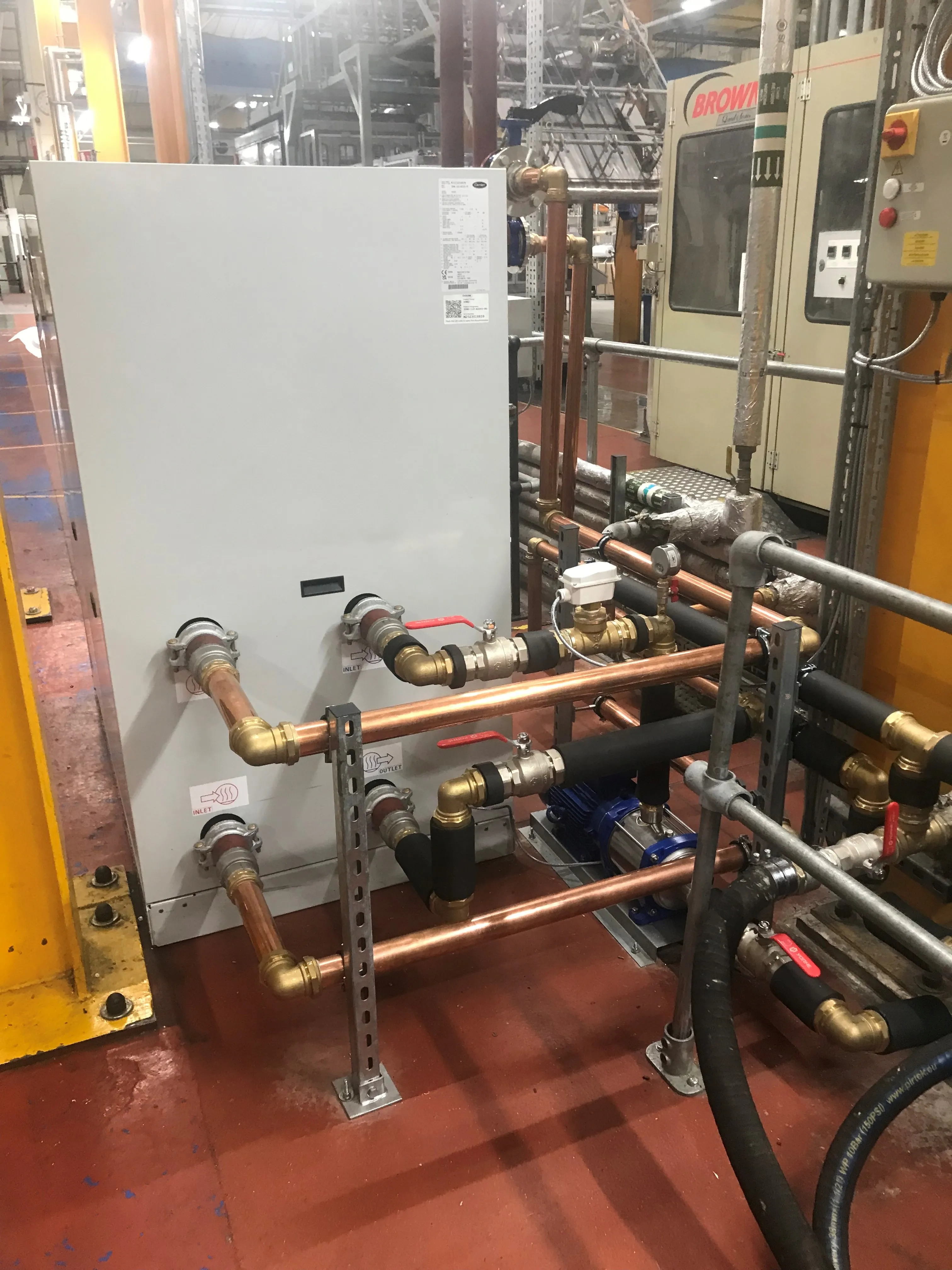 Refcool engineer designing a chiller system