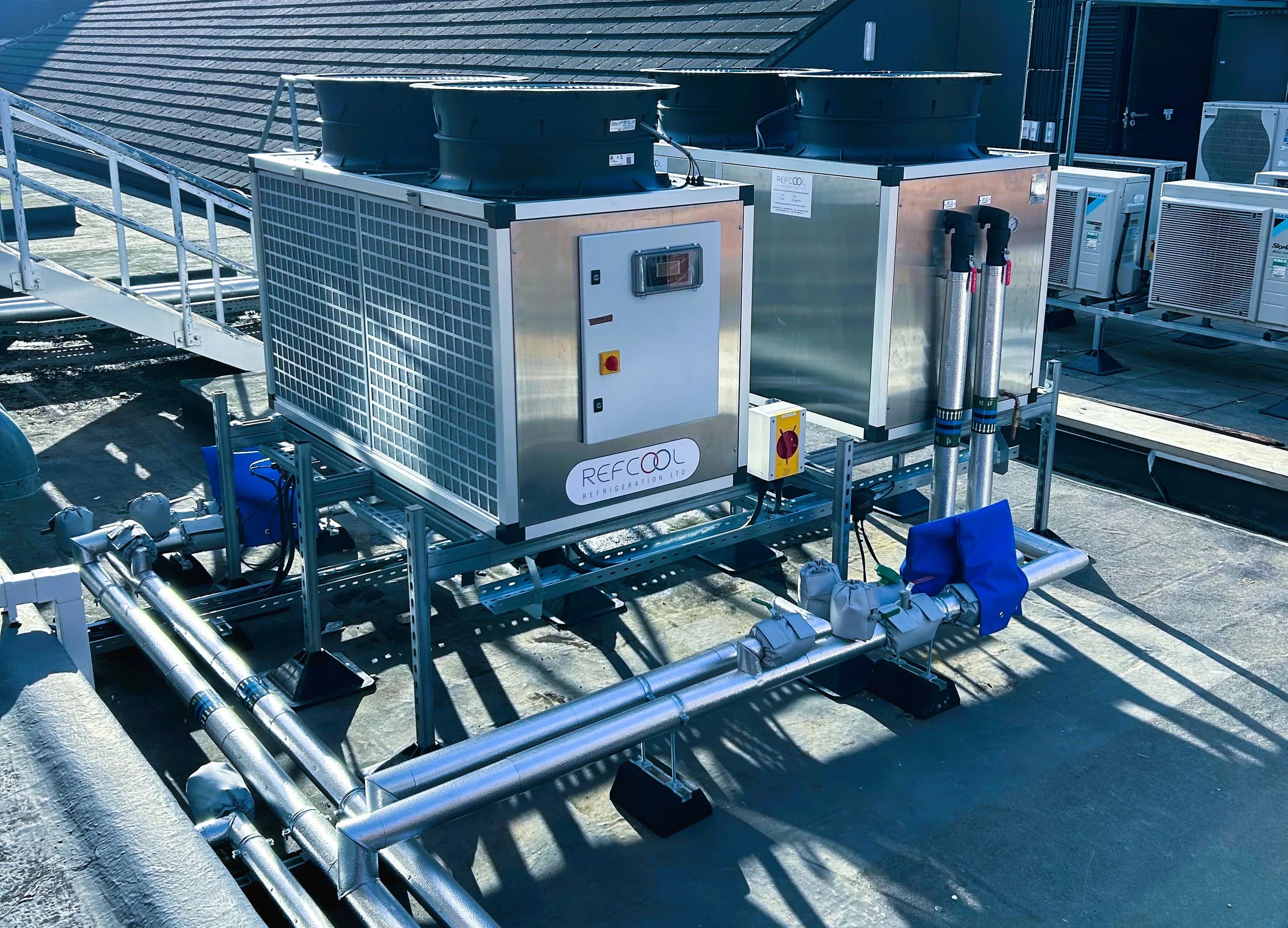 Refcool industrial chiller installation on rooftop